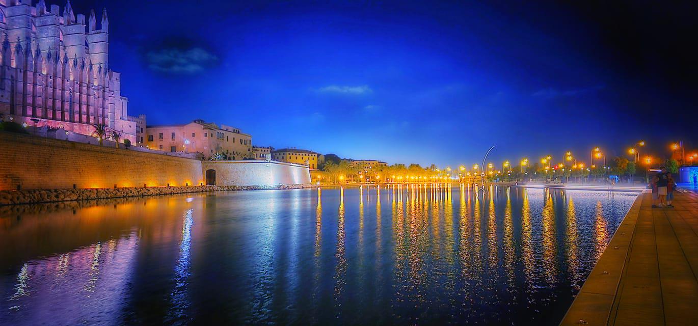 Astonishing night view at La Seu de Mallorca