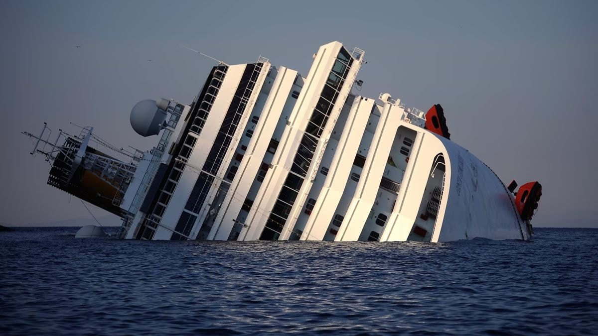 When Italy’s Costa Concordia cruise ship ran aground off Giglio Island coast – Firstpost