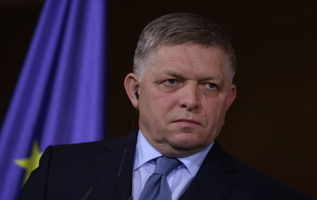 Mass protests against Fico