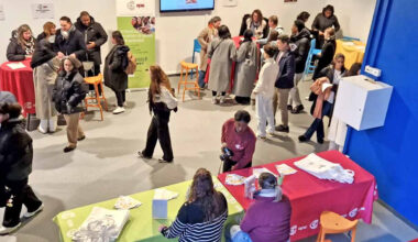  © Région Ile-de-France. - Une centaine d'éétudiants est venue participer à la seconde édition des Rencontres de l’Île-de-France des formations aux métiers de la santé et du lien social à Cergy.