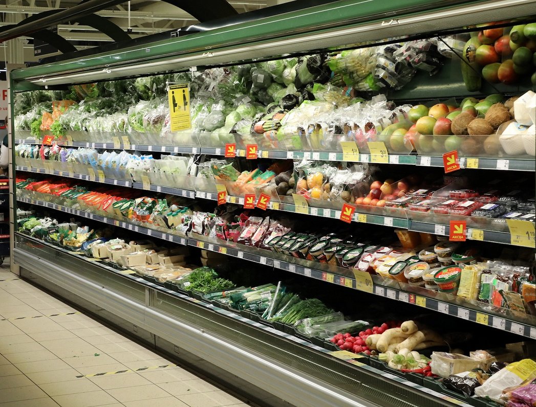 Latvian government stalls draft law on food price management / Article