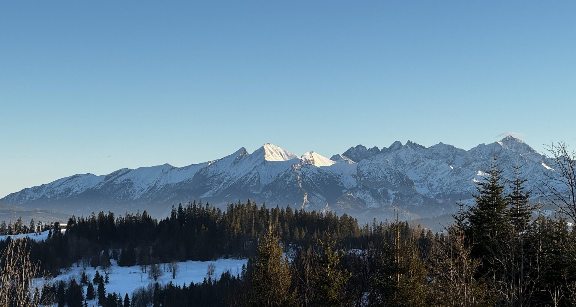 Advanced ski slopes open until late?