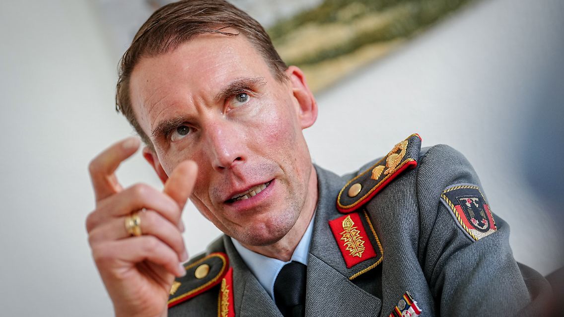 Generalmajor Christian Freuding leitet das Lagezentrum Ukraine bei der Bundeswehr.