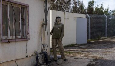 Israel lets Palestinians return to northern Gaza for the first time in over a year