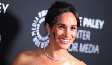 Meghan Markle Rejoins Instagram (& We Bet Kate And William Are Fuming)
