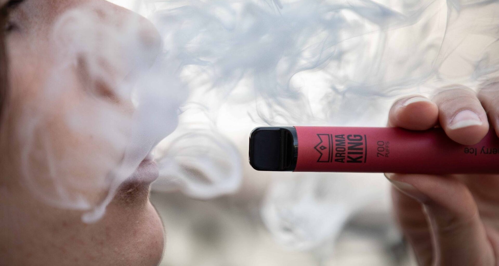 Les cigarettes électroniques jetables "puffs" interdites dès le 1er janvier 2025 en Belgique... et bientôt en France