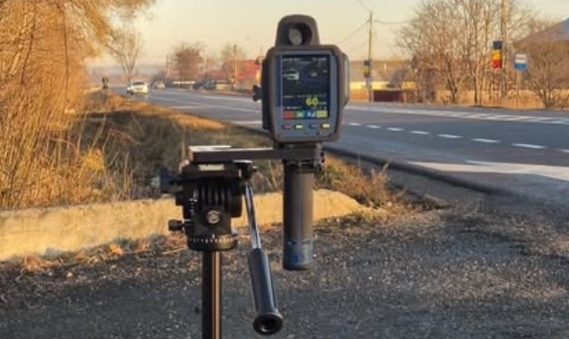 Camerele de viteză, amplasate deja pe mai multe șosele din România. Amenda pentru cei care calcă pedala de accelerație vine direct acasă