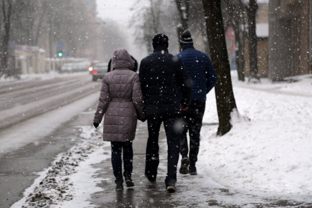 Latvians still can't get much satisfaction / Article