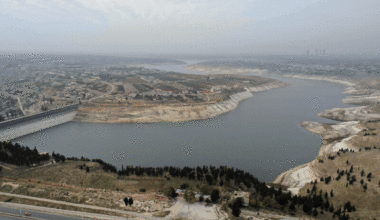 Assad government loses three cities; rebels eye Damascus