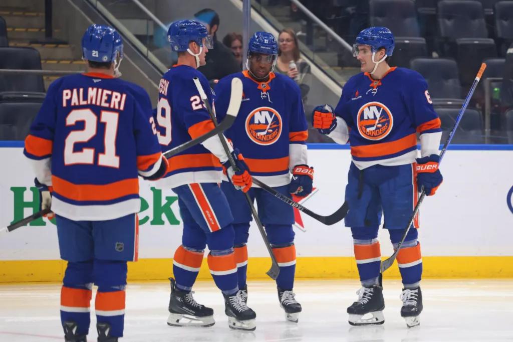 Islanders play with renewed energy in win over Sharks