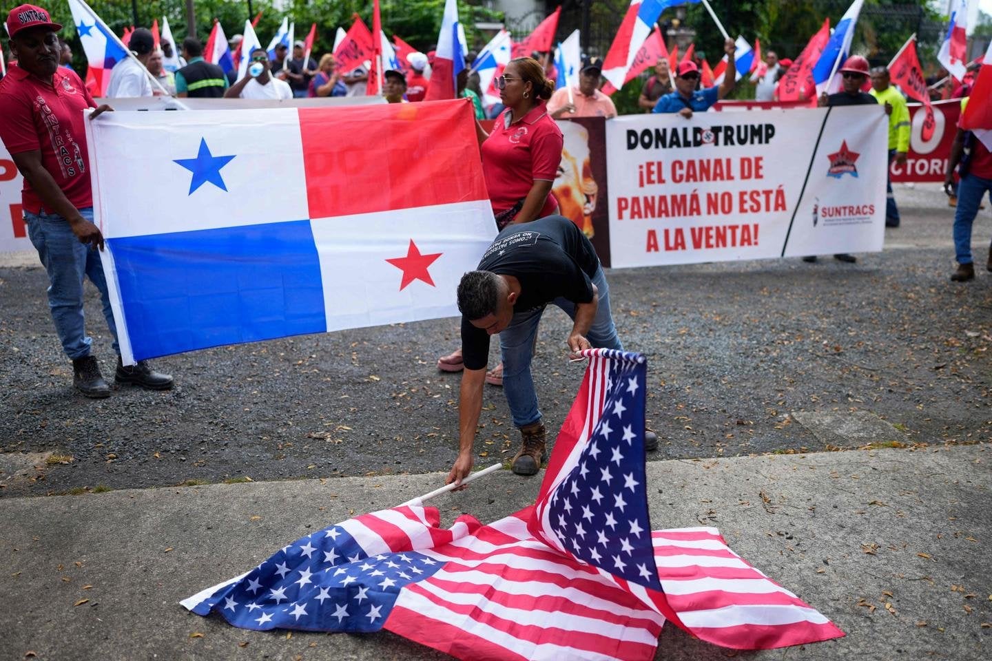 Donald Trump fait payer au Panama ses faveurs accordées à la Chine