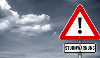 Bitte Vorsicht! - Bis zu 100 km/h: Sturmböen ziehen über Österreich