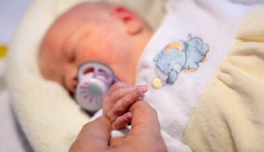 Latvia records under 1,000 newborns for two months in a row / Article