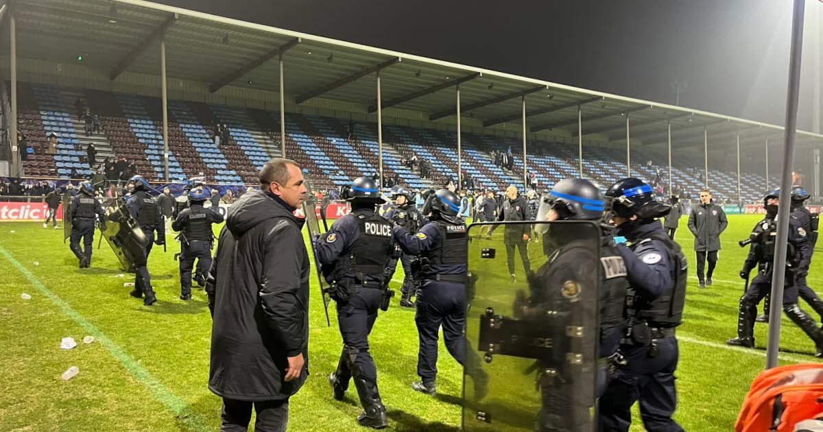 Coupe de France. Sièges arrachés, gaz lacrymogène... Des incidents après le match à Bourgoin-Jallieu