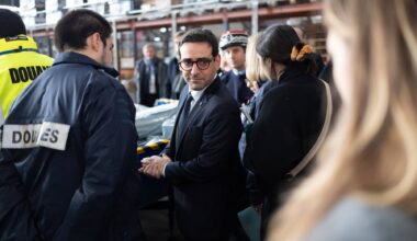 Ciolacu e „încrezător că economia va prospera”, după întâlnirea cu Stéphane Séjourné / Bolojan vrea ca România să devină „un actor cheie în producţia de materii prime”