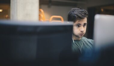 Congés, horaires, télétravail… ces salariés sans enfant qui n'en peuvent plus des avantages accordés aux parents