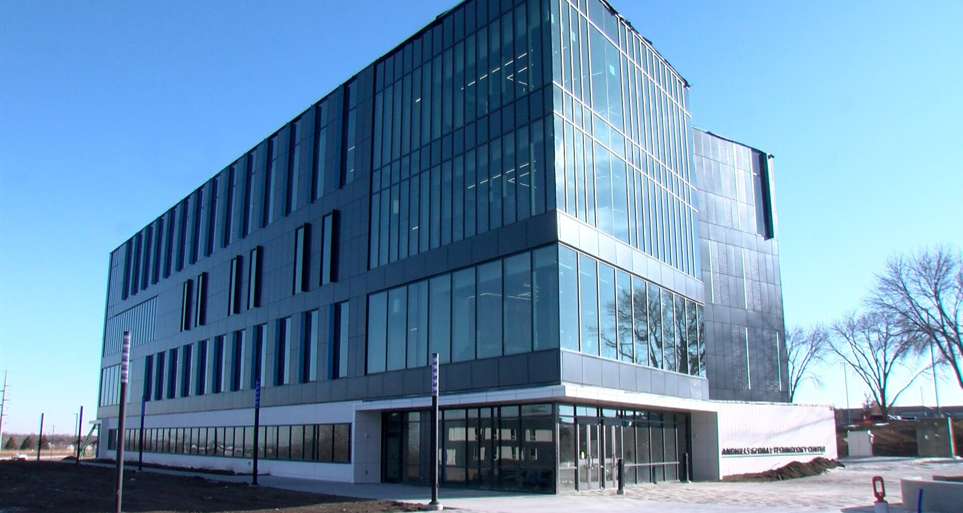 SCC opens $37 million Sandhills Global Technology Center in Lincoln