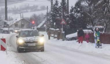 Sever Slovenska zasypal sneh, v Tatranskej Javorine vyhlásili mimoriadnu situáciu - Domáce - Správy
