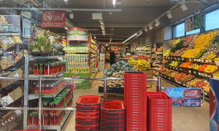 PHOTOS: Croatians boycott shops in big numbers over food prices
