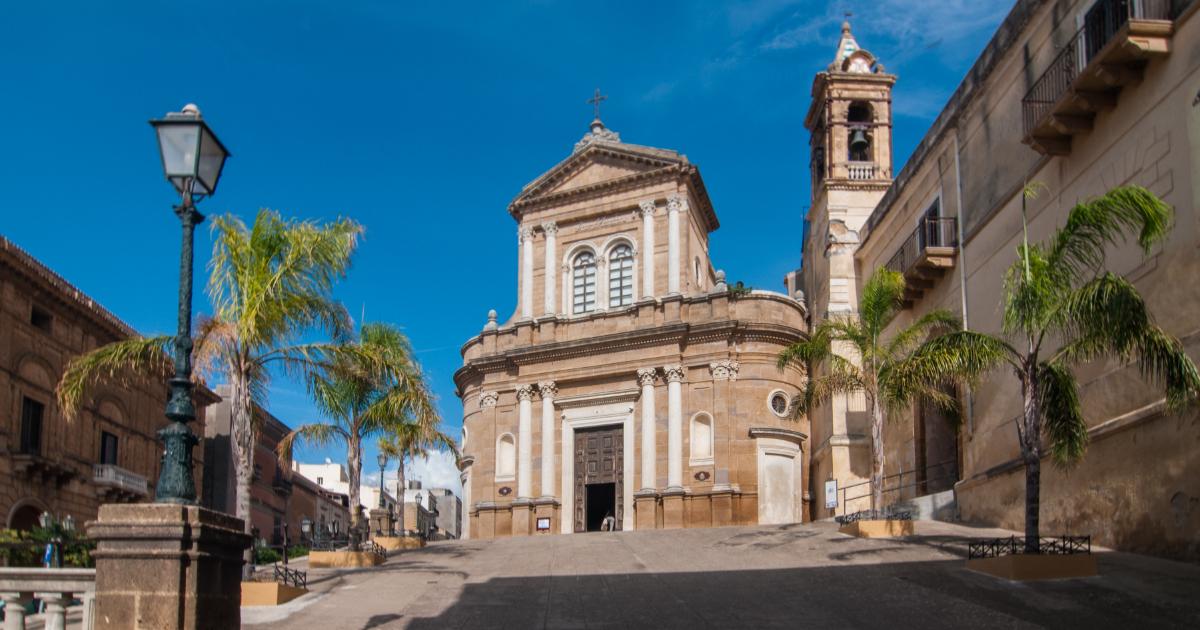 Italienii îşi iau casele înapoi. Motivul pentru care se înghesuie abia acum să cumpere locuinţe la 1 euro