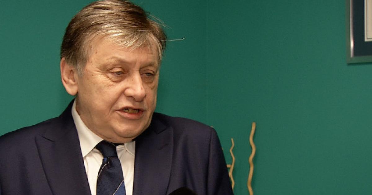 Crin Antonescu, după raportul Comisiei de la Veneţia: "Să explice încă o dată, chiar reprezentanţii CCR, temeiurile pentru care s-au anulat alegerile"