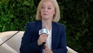 Truss sends cease and desist to Starmer demanding he stop saying she crashed the economy