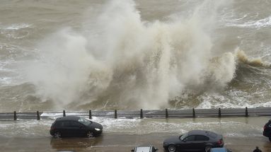 La tempête Éowyn arrive en France : quand parle-t-on de "bombe météorologique" ?