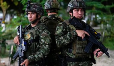 Colombians flee to Venezuela as clashes between rebel groups escalate in coca-rich border region