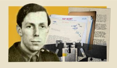 Queen Elizabeth not told for a decade Anthony Blunt was a spy