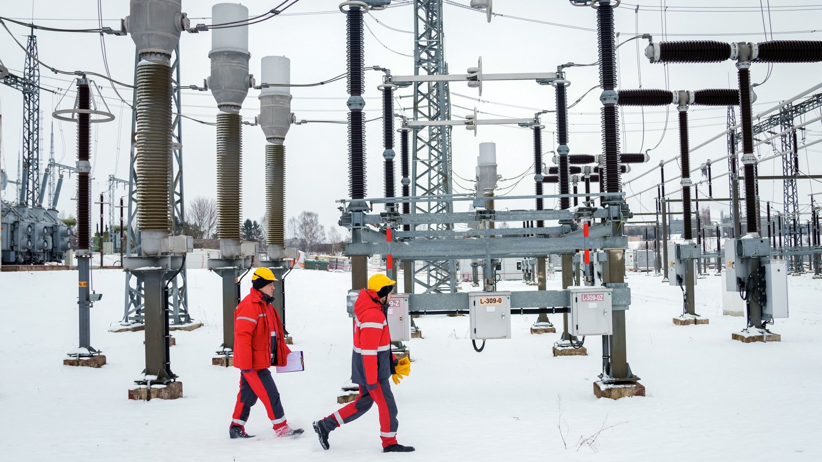 Baltic states switch to EU power grid, ending Russia ties