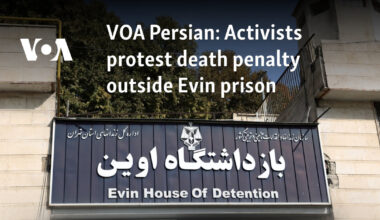 Activists protest death penalty outside Iran's Evin prison