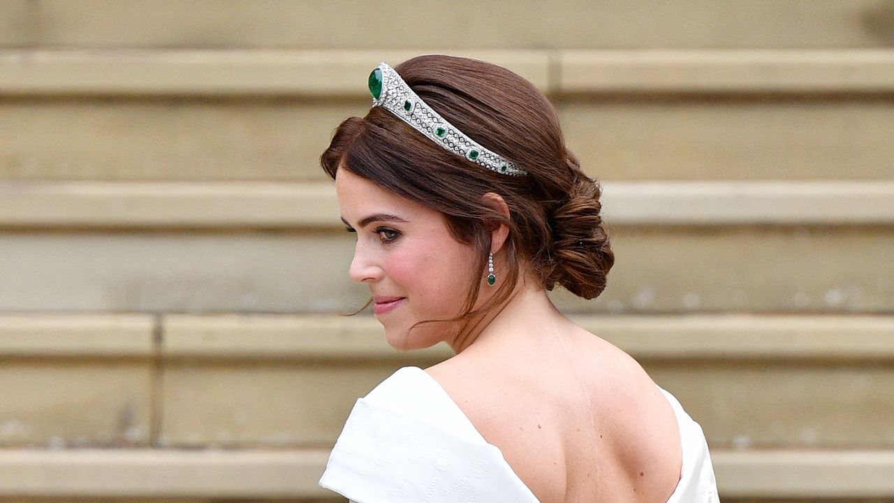 Princess Eugenie pays gushing tribute to Sarah Ferguson for encouraging her to be ‘confident’ about her scoliosis scar