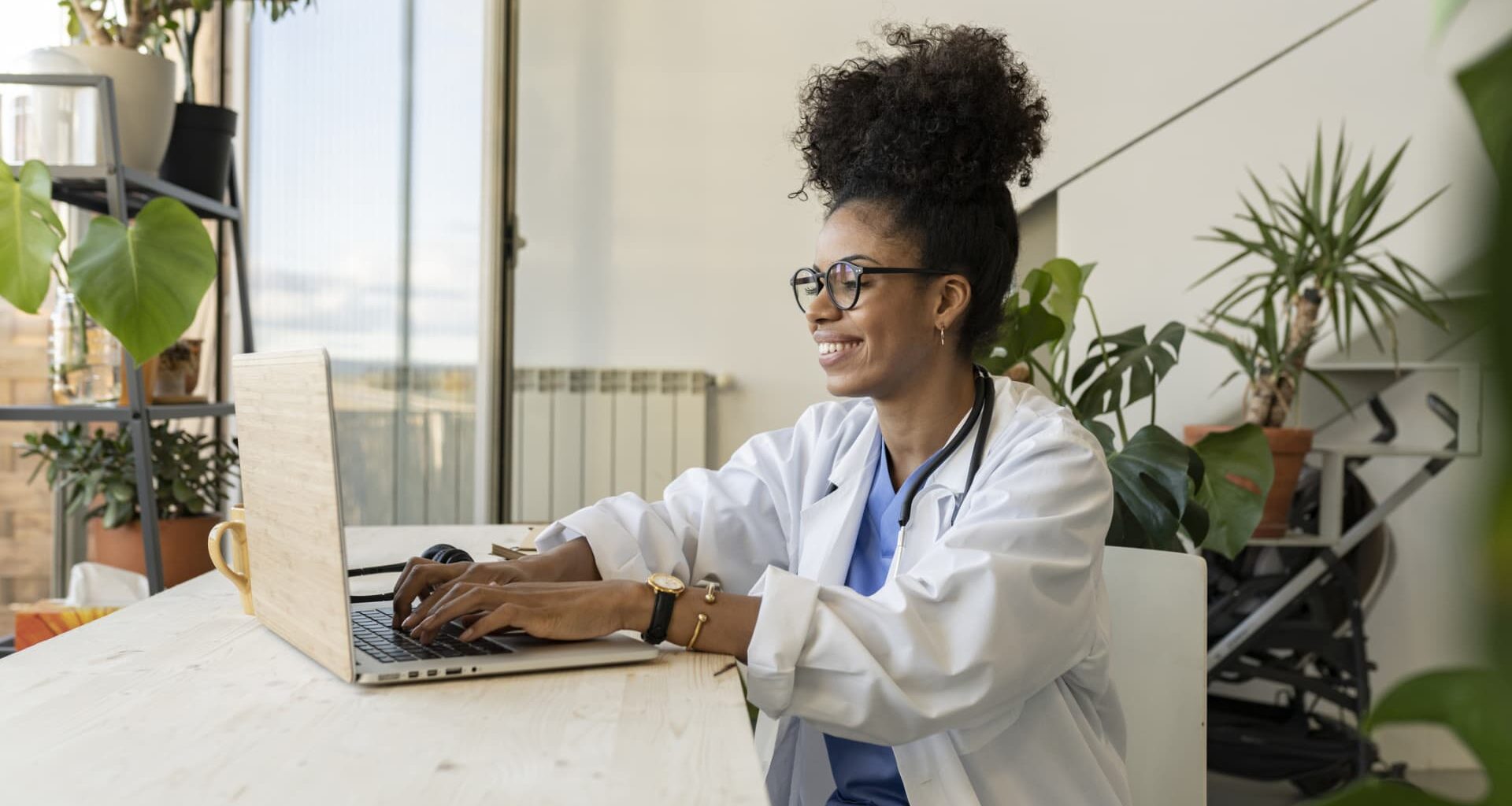 2 uses of AI in healthcare that may be reducing the burden on doctors