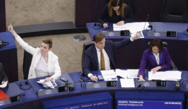 Lawmakers reject Commission decision to scrap planned AI liability rules