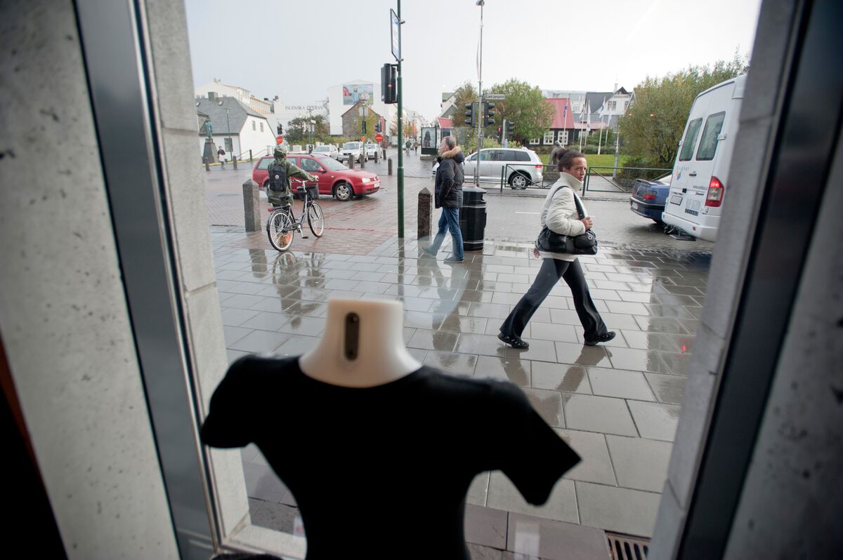 Iceland’s Central Bank Deploys Another Jumbo Interest Rate Cut