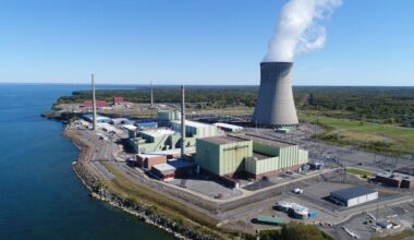Gov. Hochul looks to advance nuclear power as wind energy faces headwinds