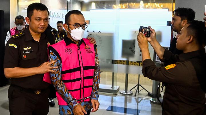 Crude Oil Scandal Costs Rp193.7tn; Here Are 10 Corruption Cases That Drained Indonesia's Finances