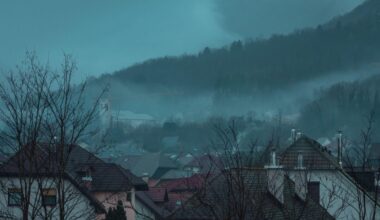 Bovec, slovenija dež oblačno