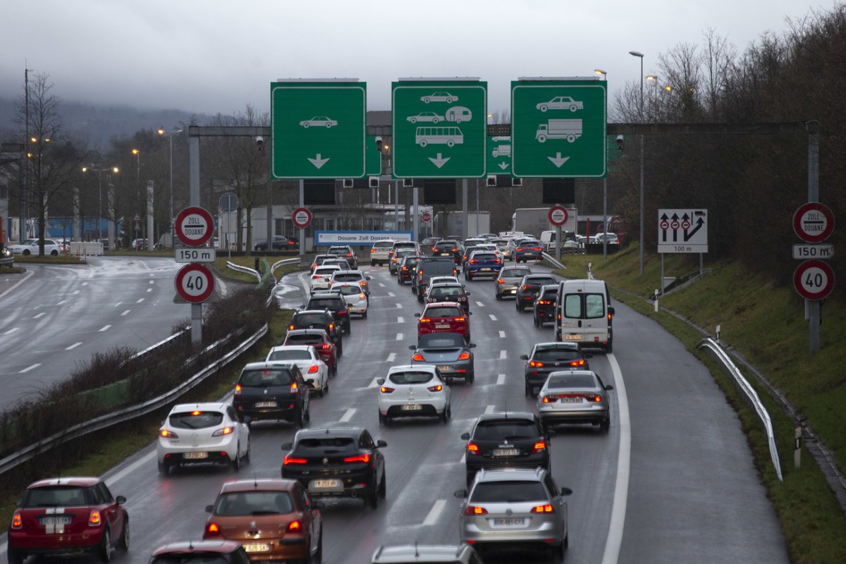 Geneva sees record number of cross-border permits issued in 2024