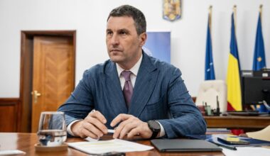 Romania’s Finance Chief Vows to Fend Off Far-Right, Tame Budget