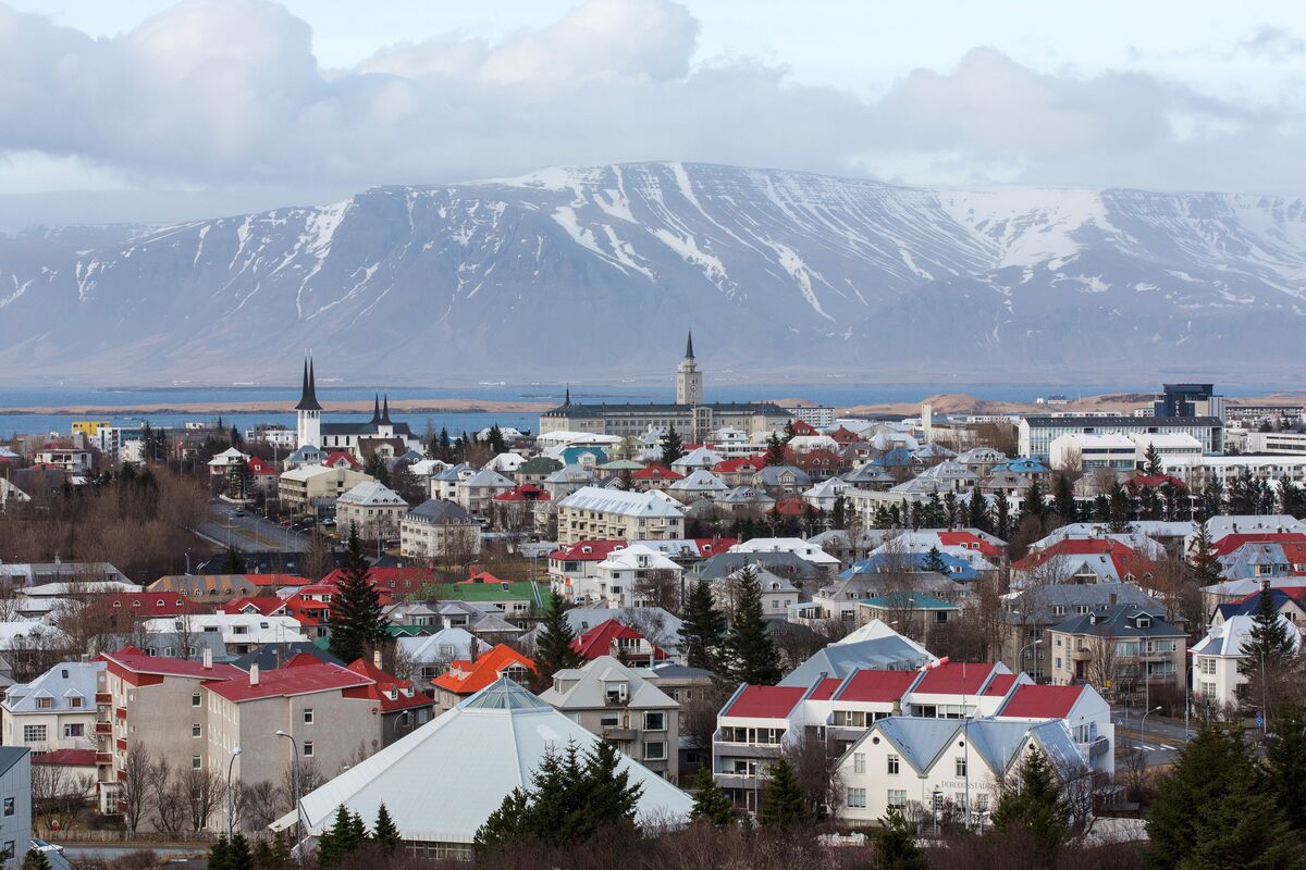 Cyber Threats Spark Iceland Plan to Process Payments at Home