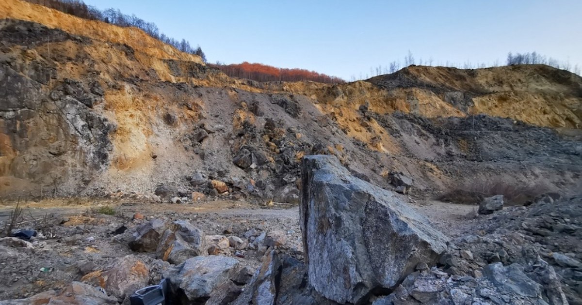 Cât de bogată este România în pământuri rare. Harta celor mai prețioase rezerve de metale ale viitorului