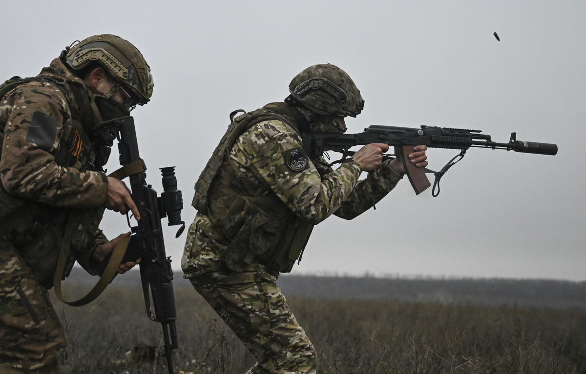 Russian soldiers on frontlines