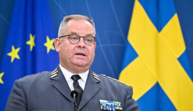 Sveriges ÖB Michael Claesson på besök i Ukraina | Sverige