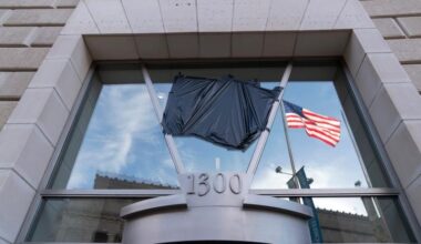 Dommer stanser flere tusen permitteringer i USAID