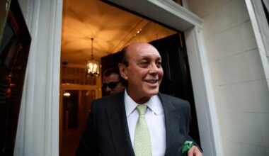 Asil Nadir, Turkish Cypriot tycoon turned fugitive, dies aged 83