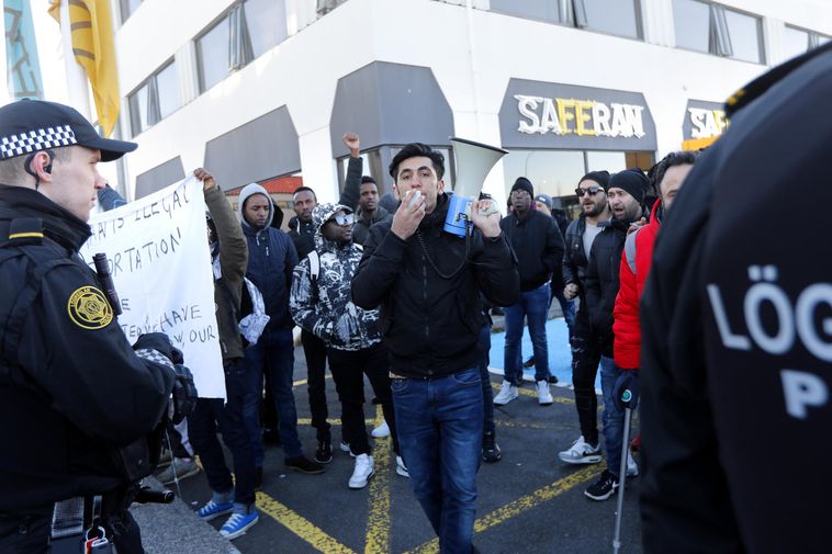 154 asylum seekers missing - Iceland Monitor