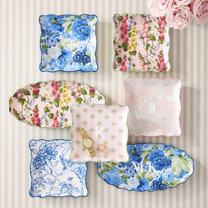 Scalloped Ceramic Catchall