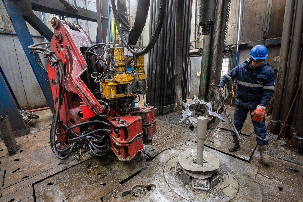 Russia Says Oil Output Has Fallen Further Below OPEC+ Target