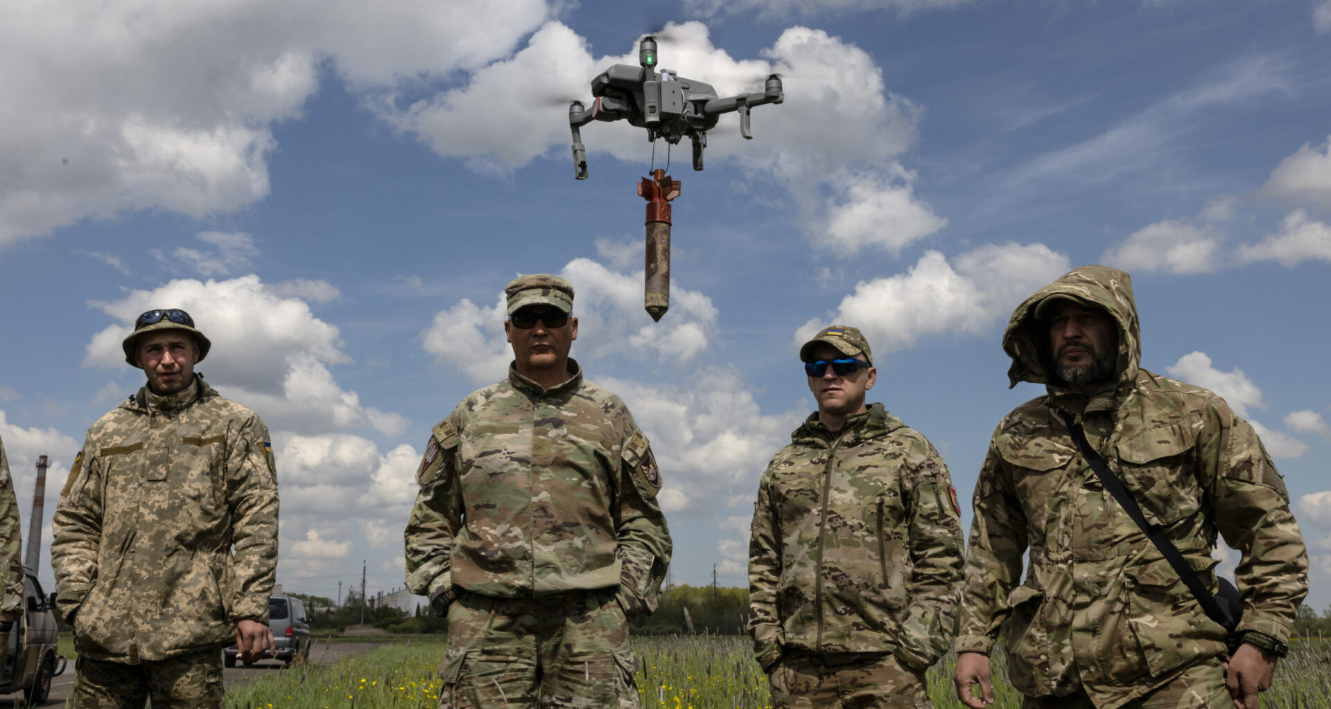 Ukrainian military learn to fly drones